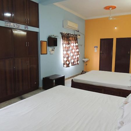 Radha Party Hall Kanchipuram Esterno foto