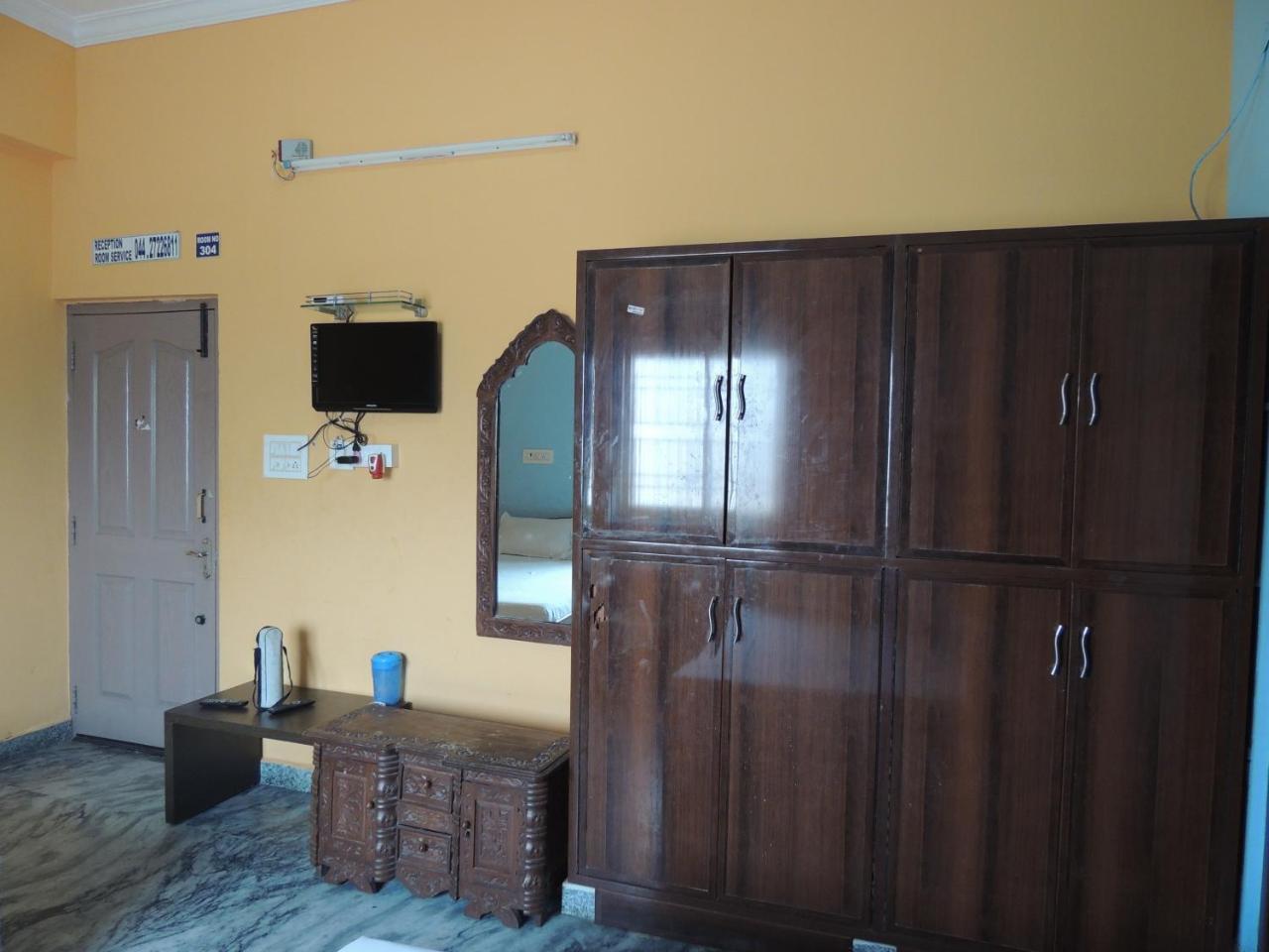 Radha Party Hall Kanchipuram Esterno foto