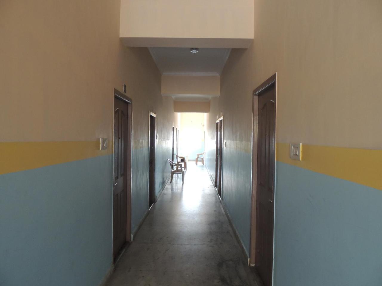Radha Party Hall Kanchipuram Esterno foto